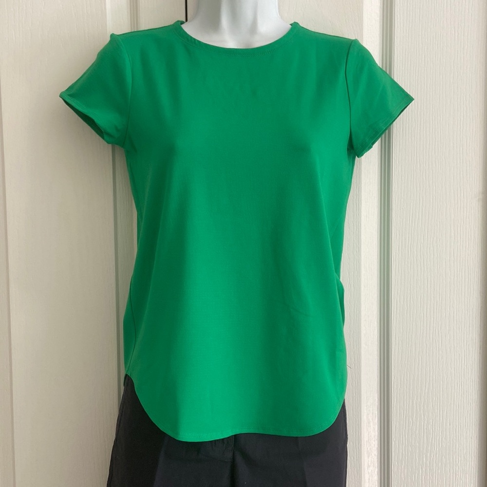 NWOT never worn classic T-shirt